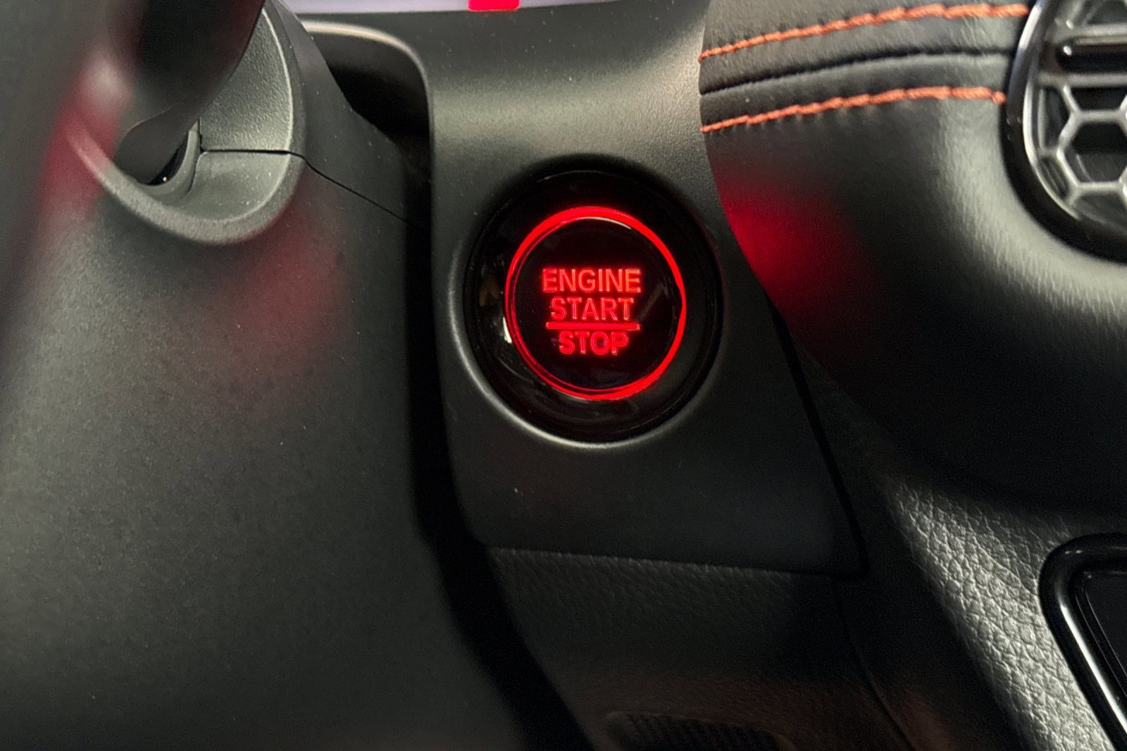 Certified 2025 Honda HR-V Sport image 33