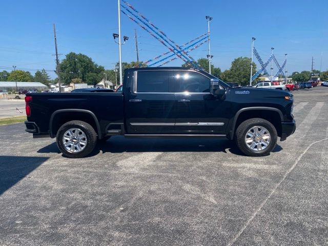 Used 2024 Chevrolet Silverado 2500 High Country AWD/4WD image 6