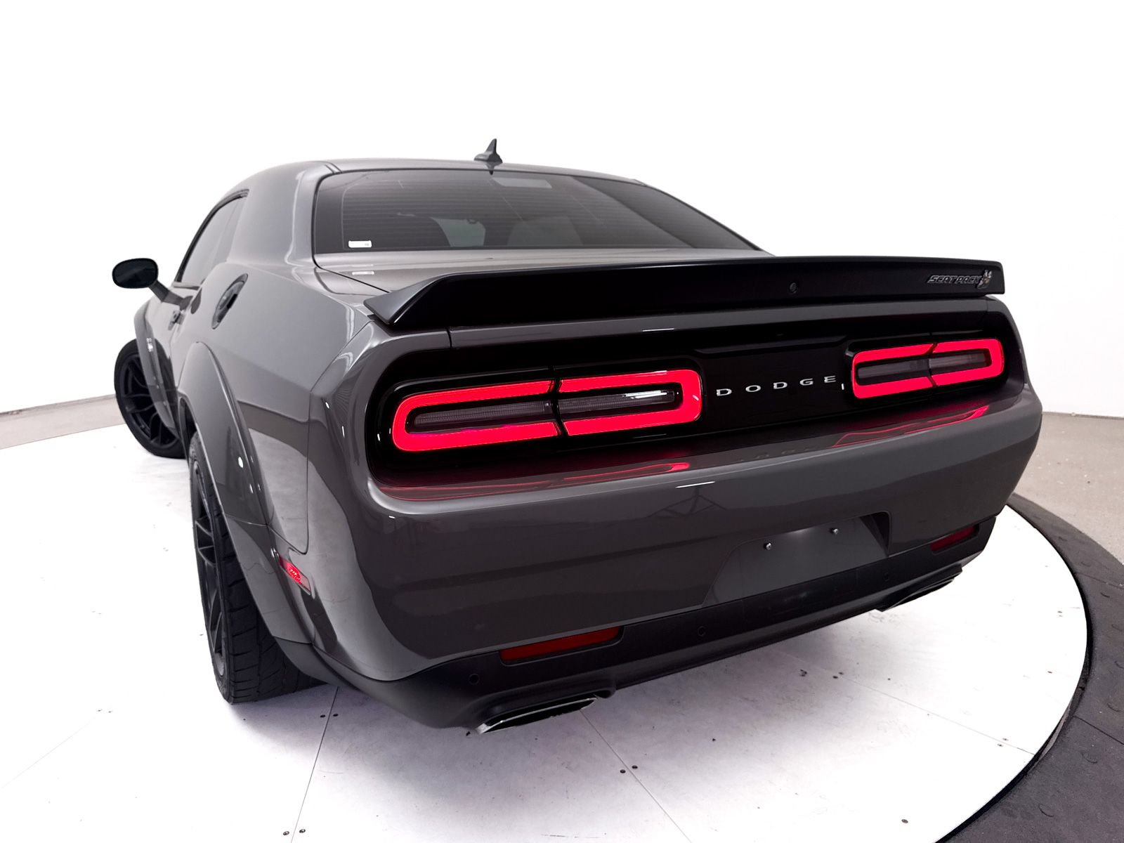 Used 2023 Dodge Challenger R/T Scat Pack RWD image 9