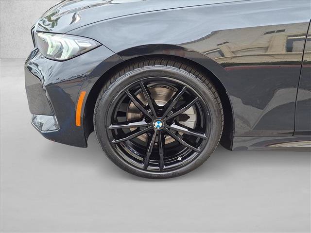 Used 2023 BMW 330i Sedan w/ M Sport Package RWD image 25