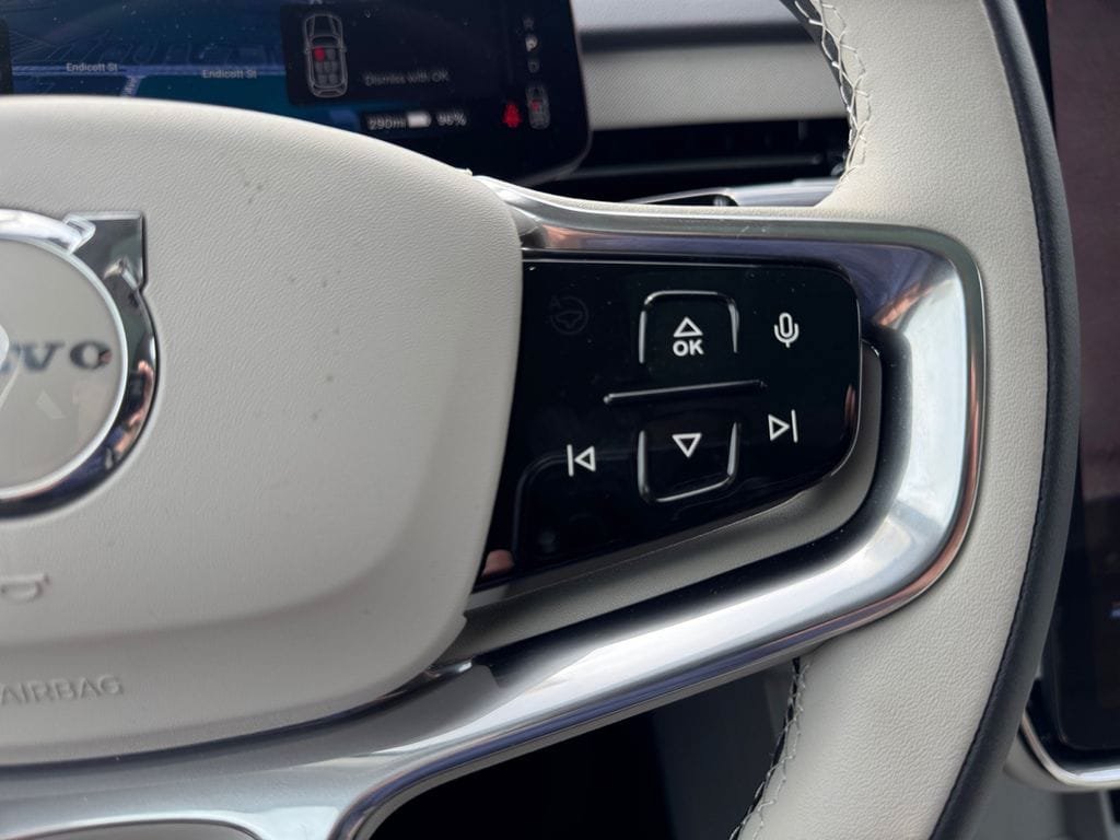 New 2026 Volvo EX90 Plus AWD/4WD image 15
