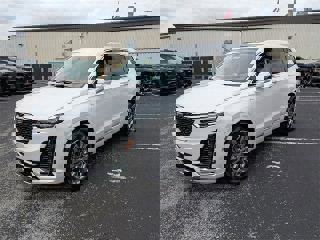 New 2025 Cadillac XT6 Premium Luxury w/ Technology Package