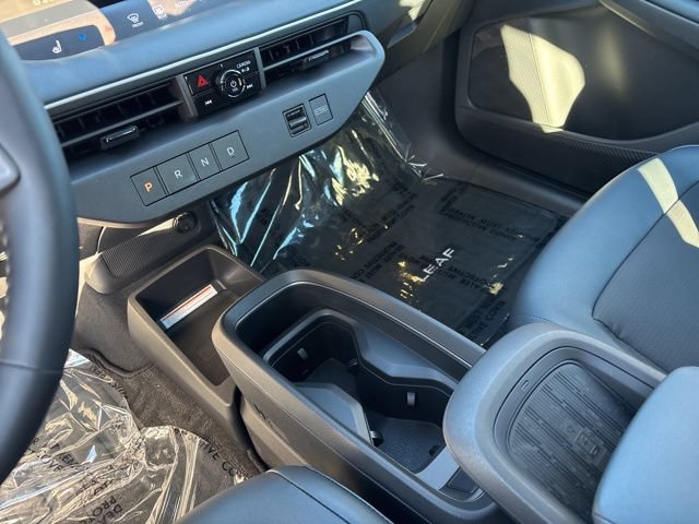 New 2026 Nissan Leaf Platinum+ w/ Illuminated Package FWD image 17