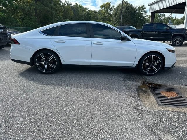 Used 2023 Honda Accord Sport image 6