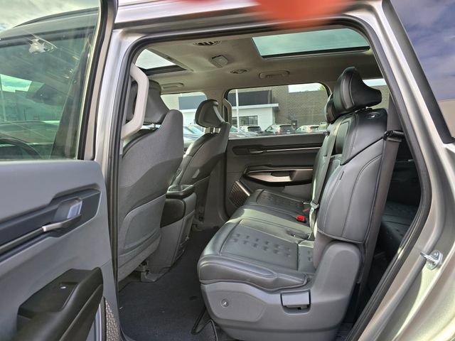 Certified 2024 Kia EV9 Wind AWD/4WD image 18