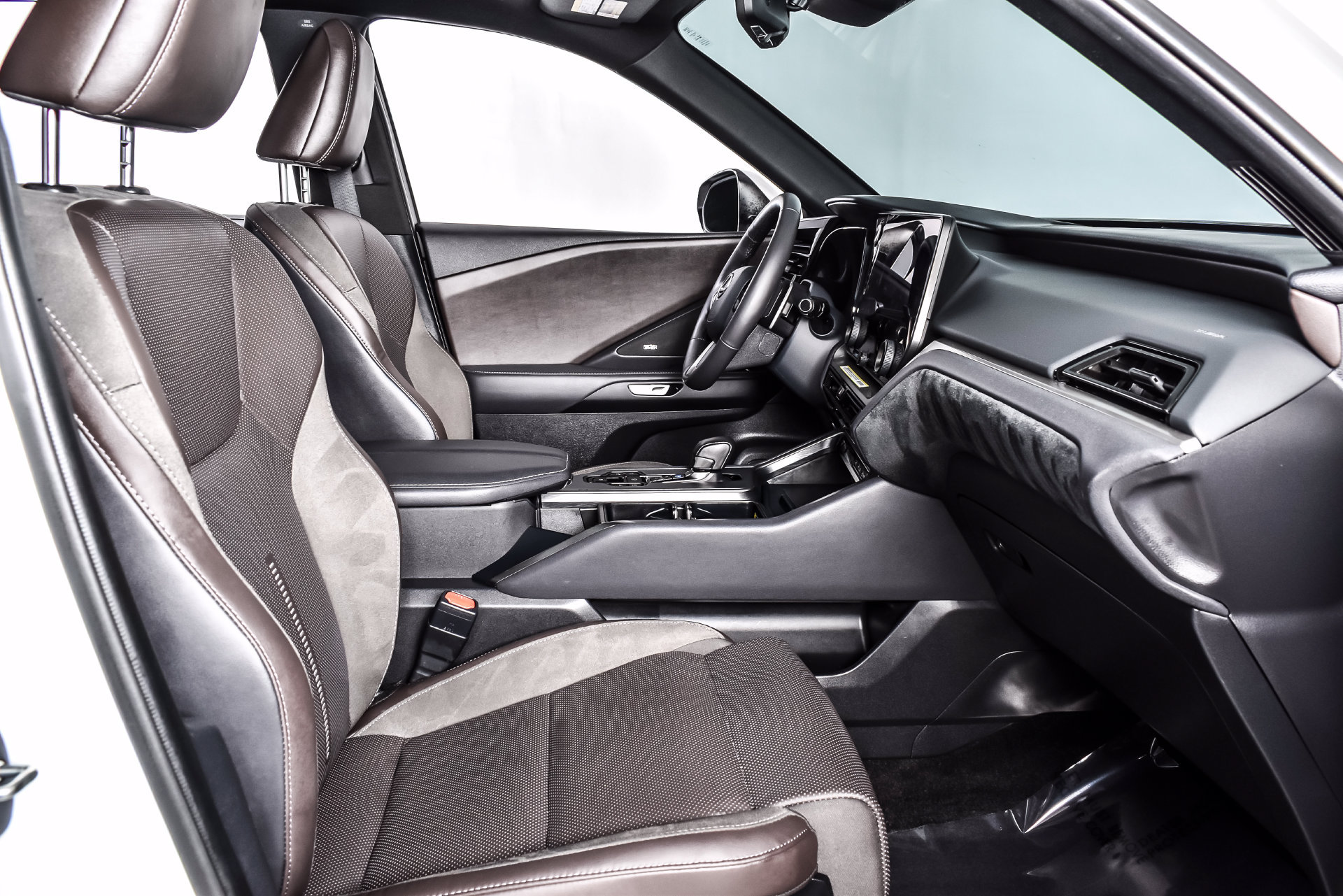 Used 2025 Lexus TX 350 AWD w/ Technology Package image 24