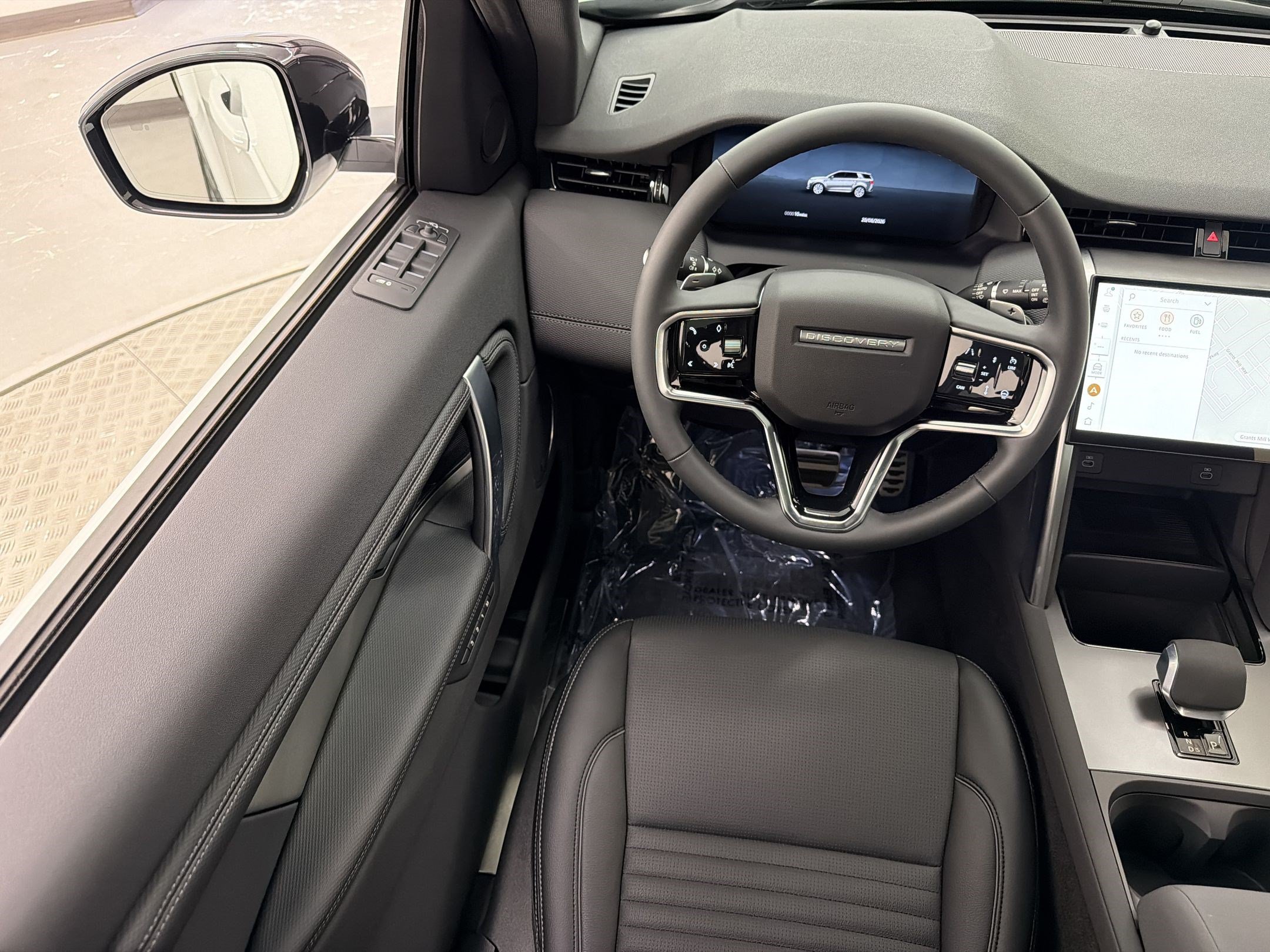 New 2026 Land Rover Discovery Sport Landmark AWD/4WD image 29