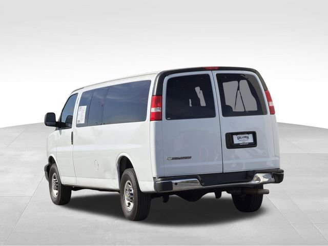 Used 2024 Chevrolet Express 3500 LT w/ LT Preferred Equipment Group RWD image 7
