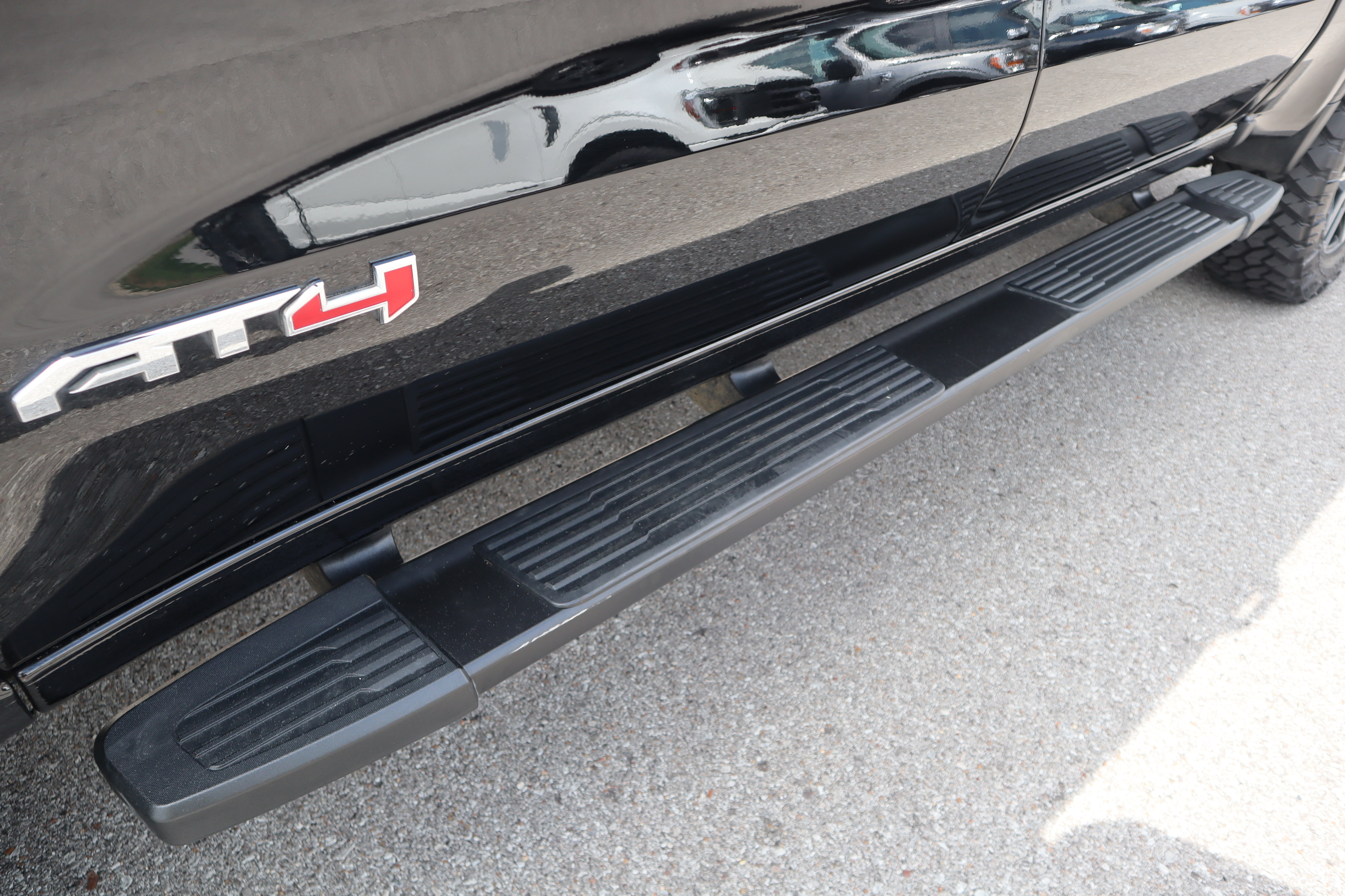 Used 2020 GMC Sierra 1500 AT4 w/ AT4 Premium Package AWD/4WD image 12