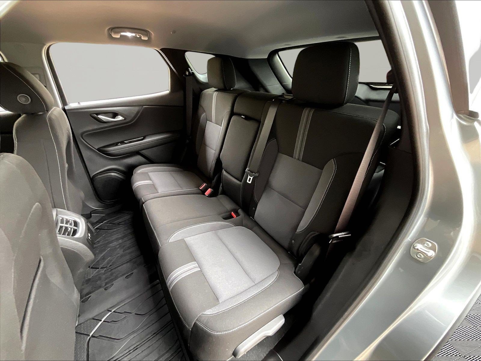 Used 2024 Chevrolet Blazer LT w/ Convenience Package FWD image 22