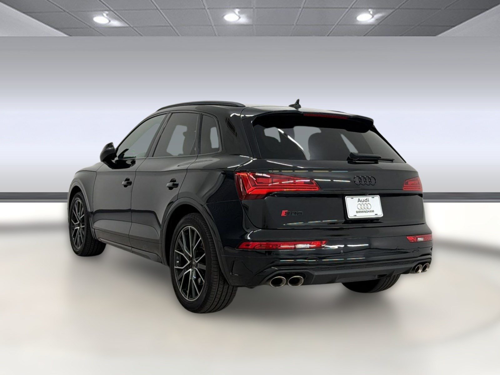 Used 2024 Audi SQ5 Prestige AWD/4WD image 3