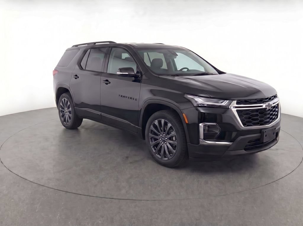 Used 2023 Chevrolet Traverse RS AWD/4WD image 2