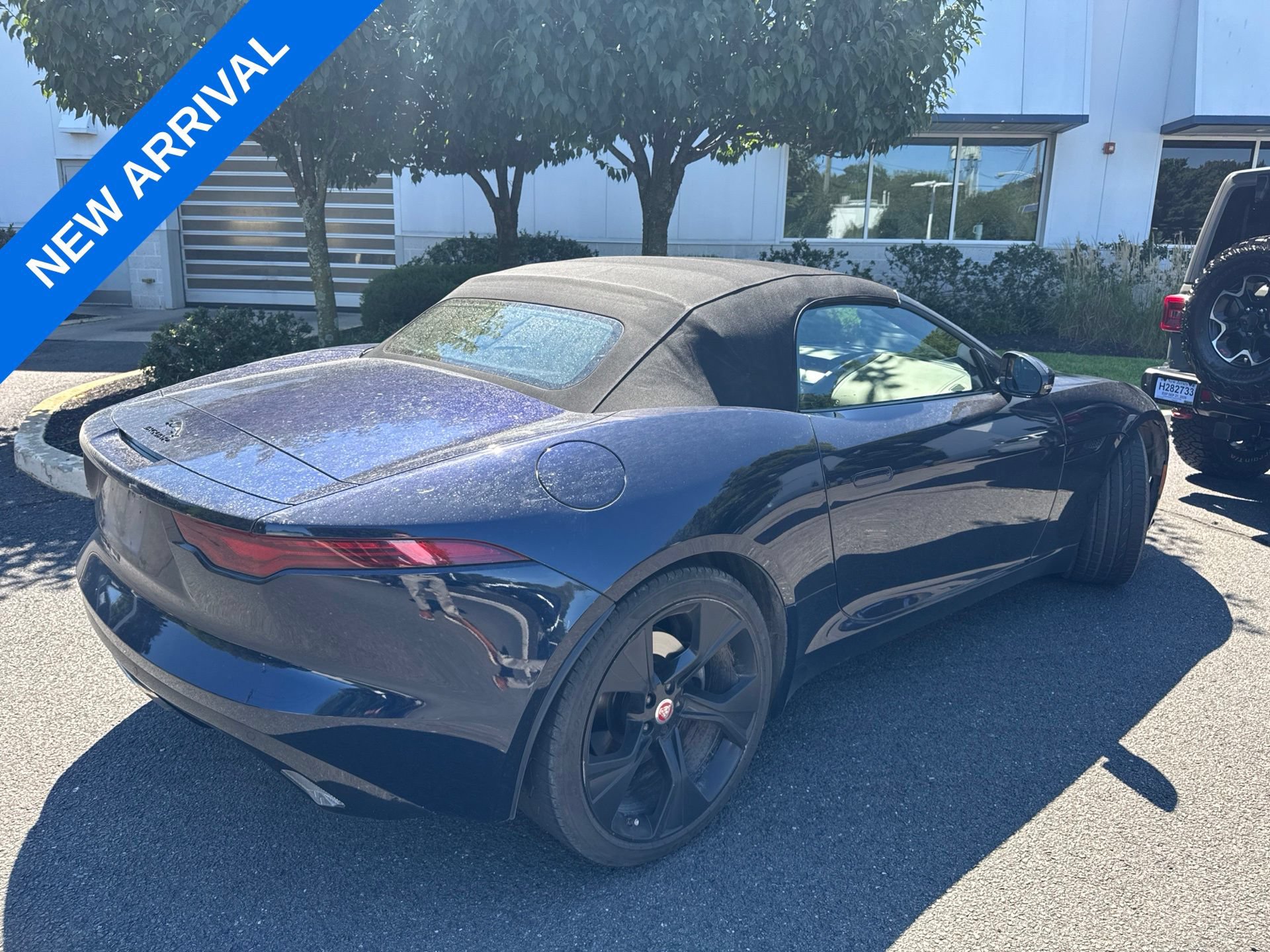 Used 2021 Jaguar F-TYPE Convertible RWD image 2