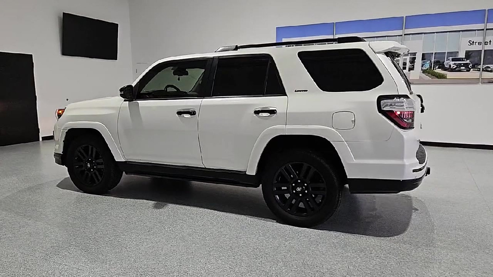 Used 2020 Toyota 4Runner Nightshade AWD/4WD image 6