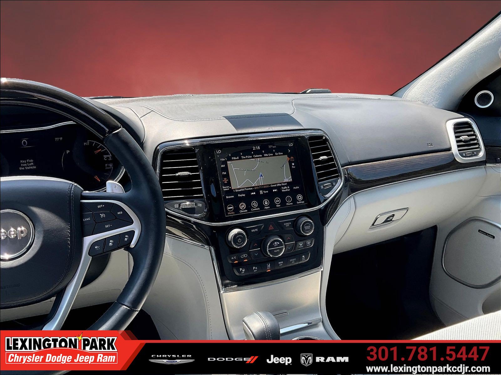 Used 2021 Jeep Grand Cherokee Summit AWD/4WD image 9