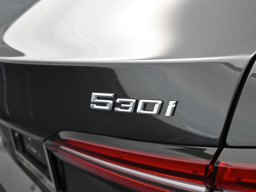 Used 2024 BMW 530i xDrive image 39
