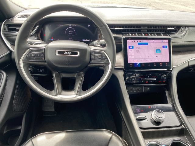 Used 2024 Jeep Grand Cherokee Limited AWD/4WD image 7