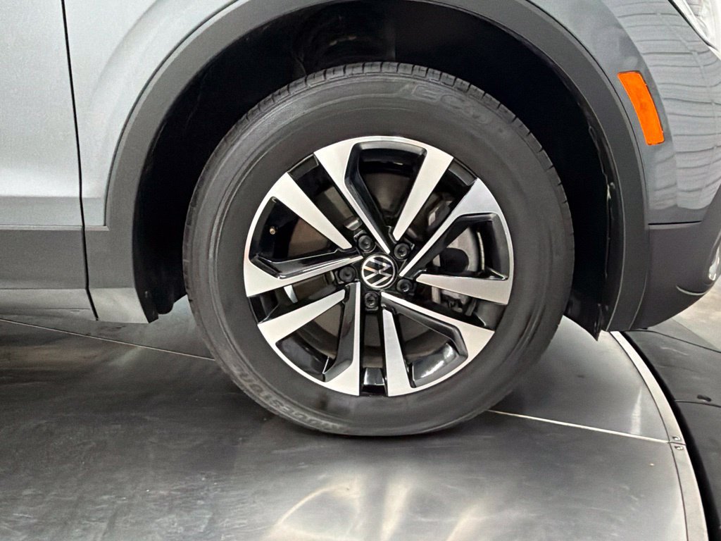 Used 2024 Volkswagen Tiguan S FWD image 9