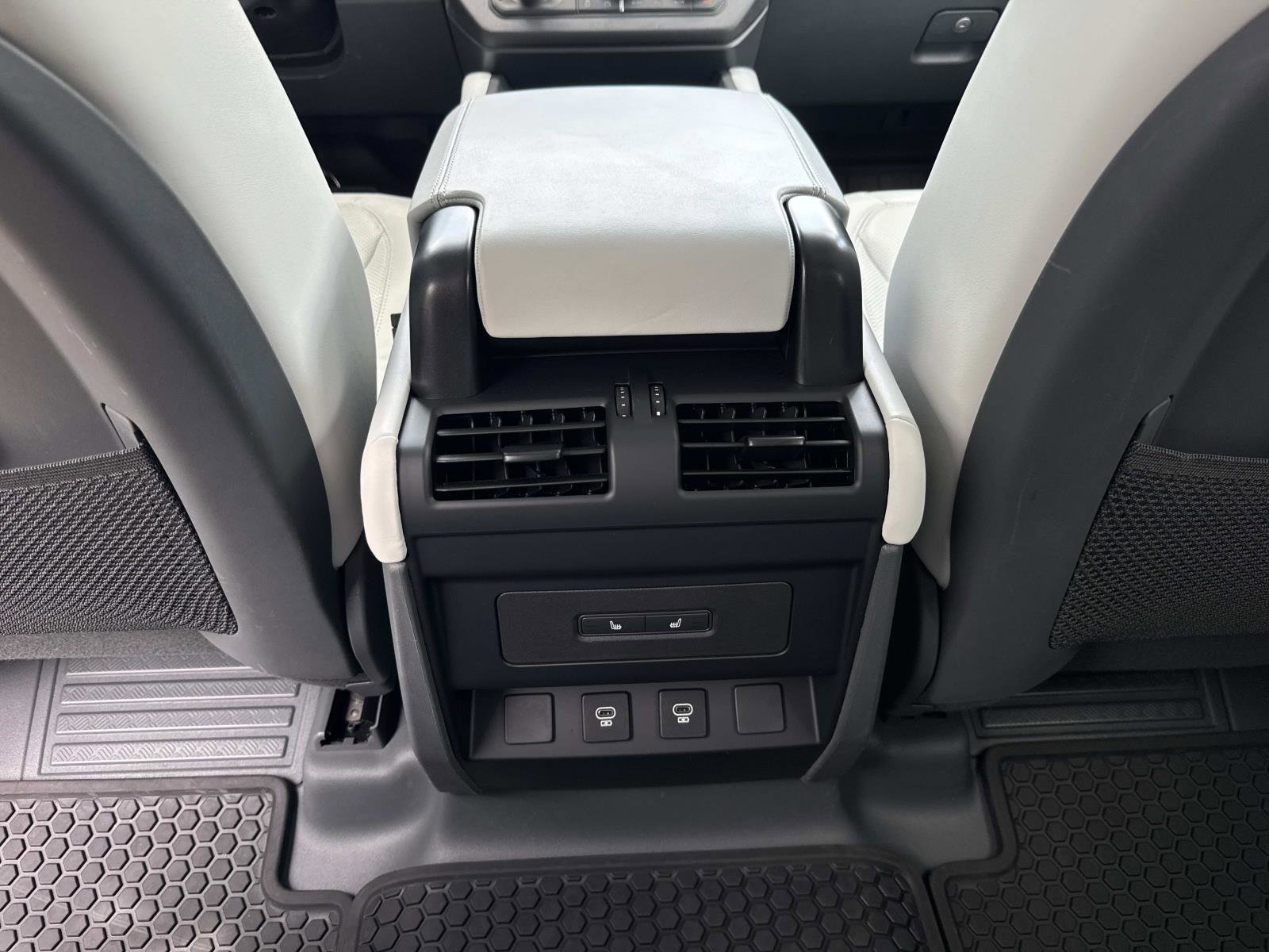 Certified 2025 Land Rover Defender 110 S AWD/4WD image 16
