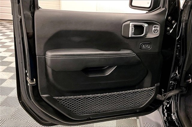 Used 2021 Jeep Gladiator Overland w/ Popular Equipment Package image 17