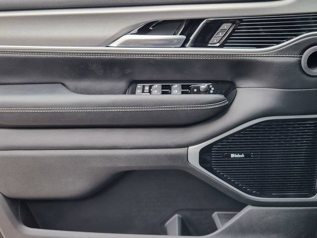 New 2026 Jeep Grand Wagoneer Limited AWD/4WD image 17