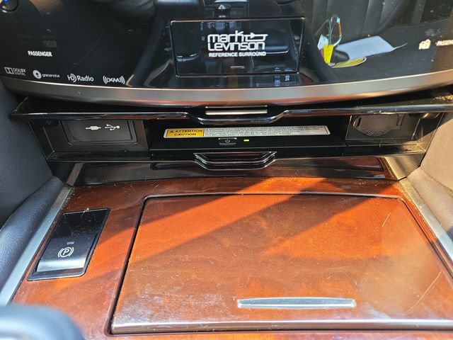 Used 2017 Lexus LX 570 4WD w/ Luxury Package image 25