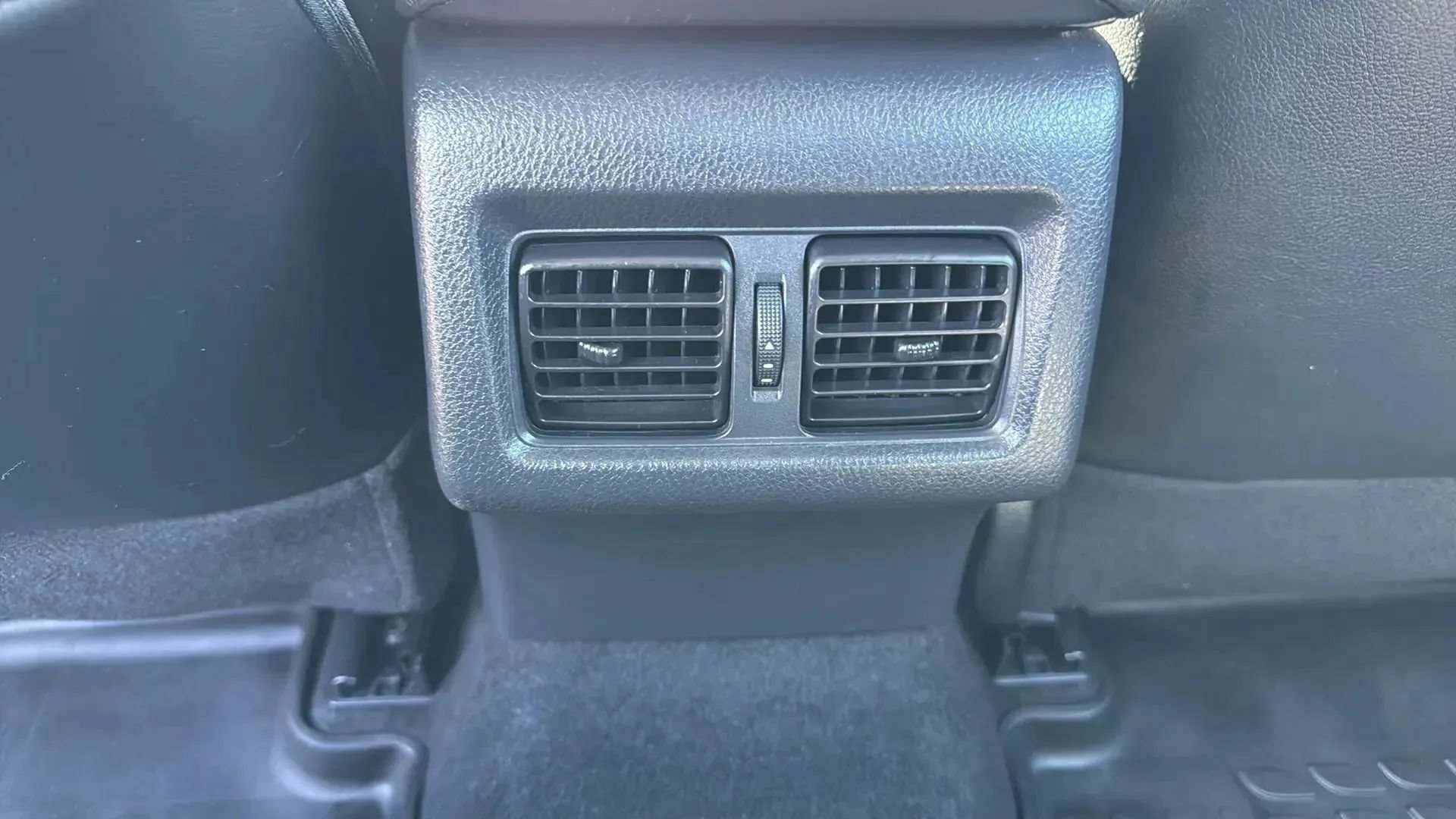 Used 2021 Toyota Camry XSE FWD image 28