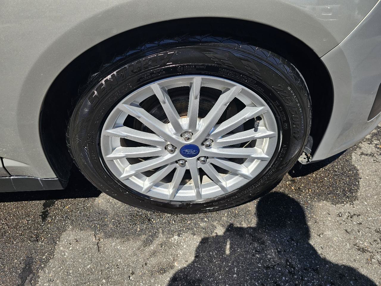 Used 2015 Ford C-MAX SE FWD image 14