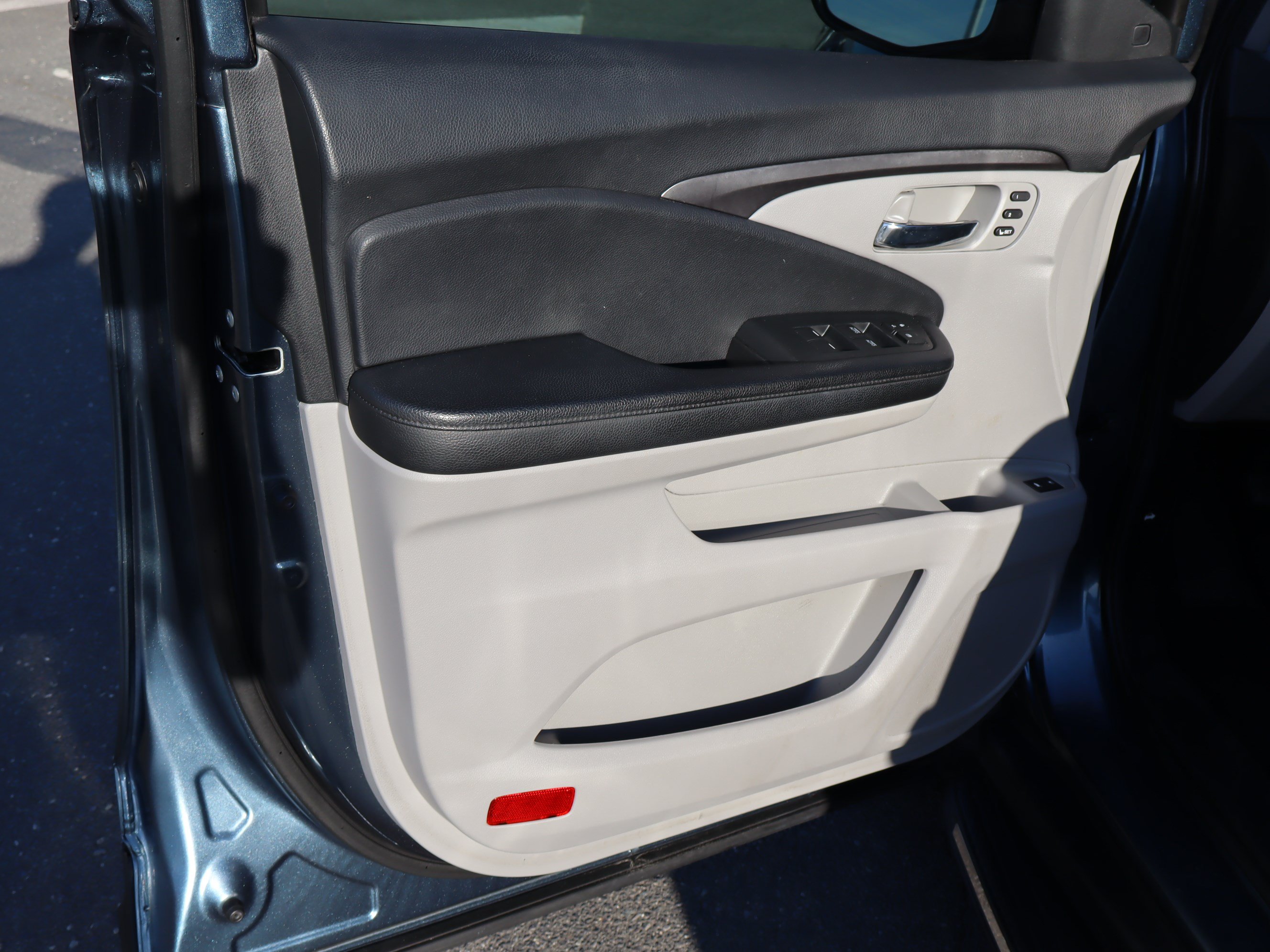 Used 2022 Honda Pilot Special Edition image 17