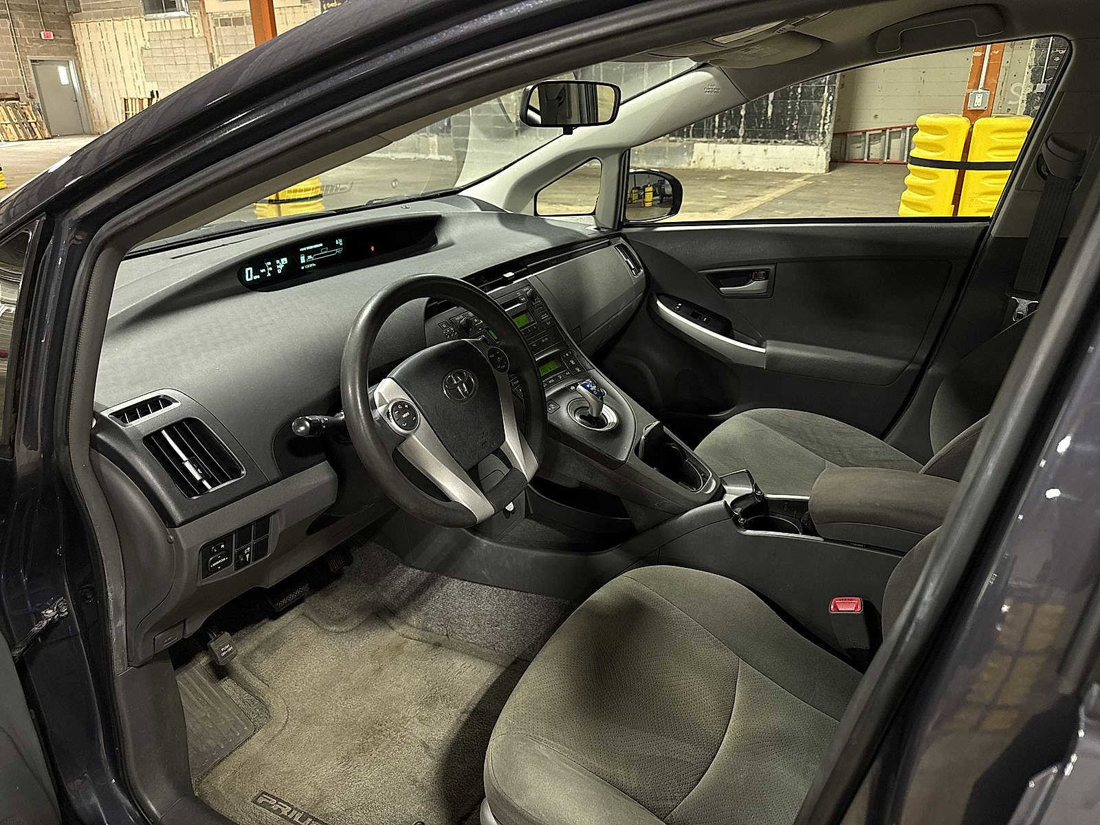 Used 2011 Toyota Prius Two image 27