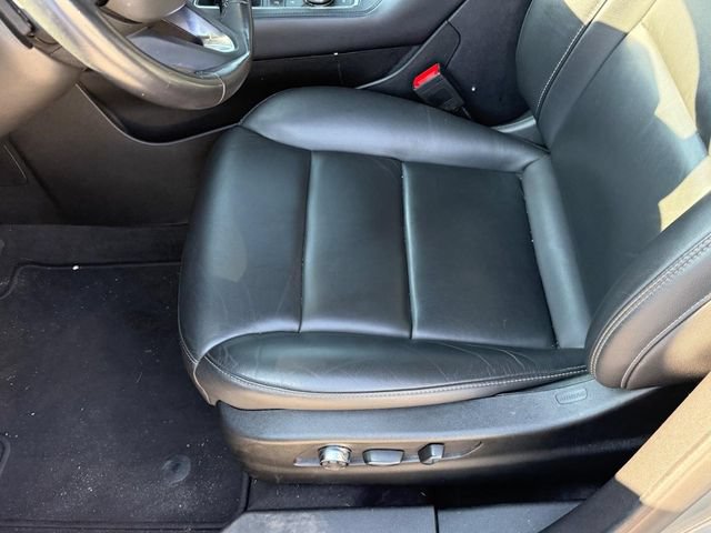 Used 2024 Cadillac XT4 Premium Luxury AWD/4WD image 24