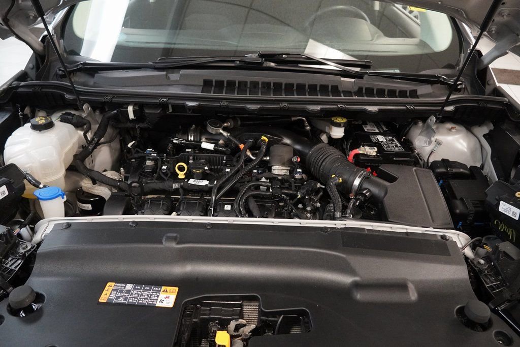 Used 2019 Ford Edge SEL image 18