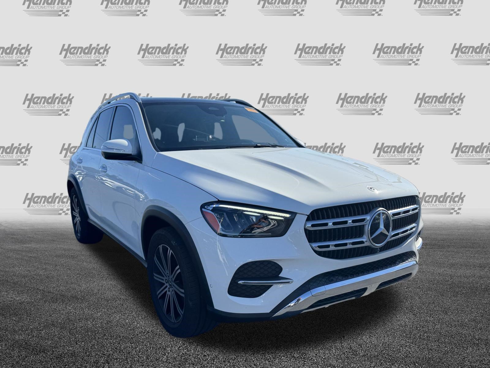 Used 2024 Mercedes-Benz GLE 350 4MATIC image 2