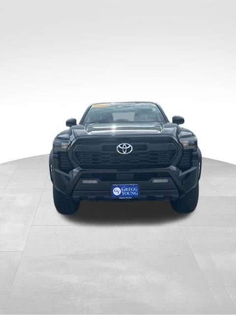 Used 2024 Toyota Tacoma TRD Off-Road image 3