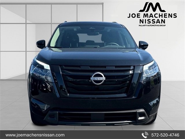 New 2025 Nissan Pathfinder SV w/ Black Appearance Package image 8