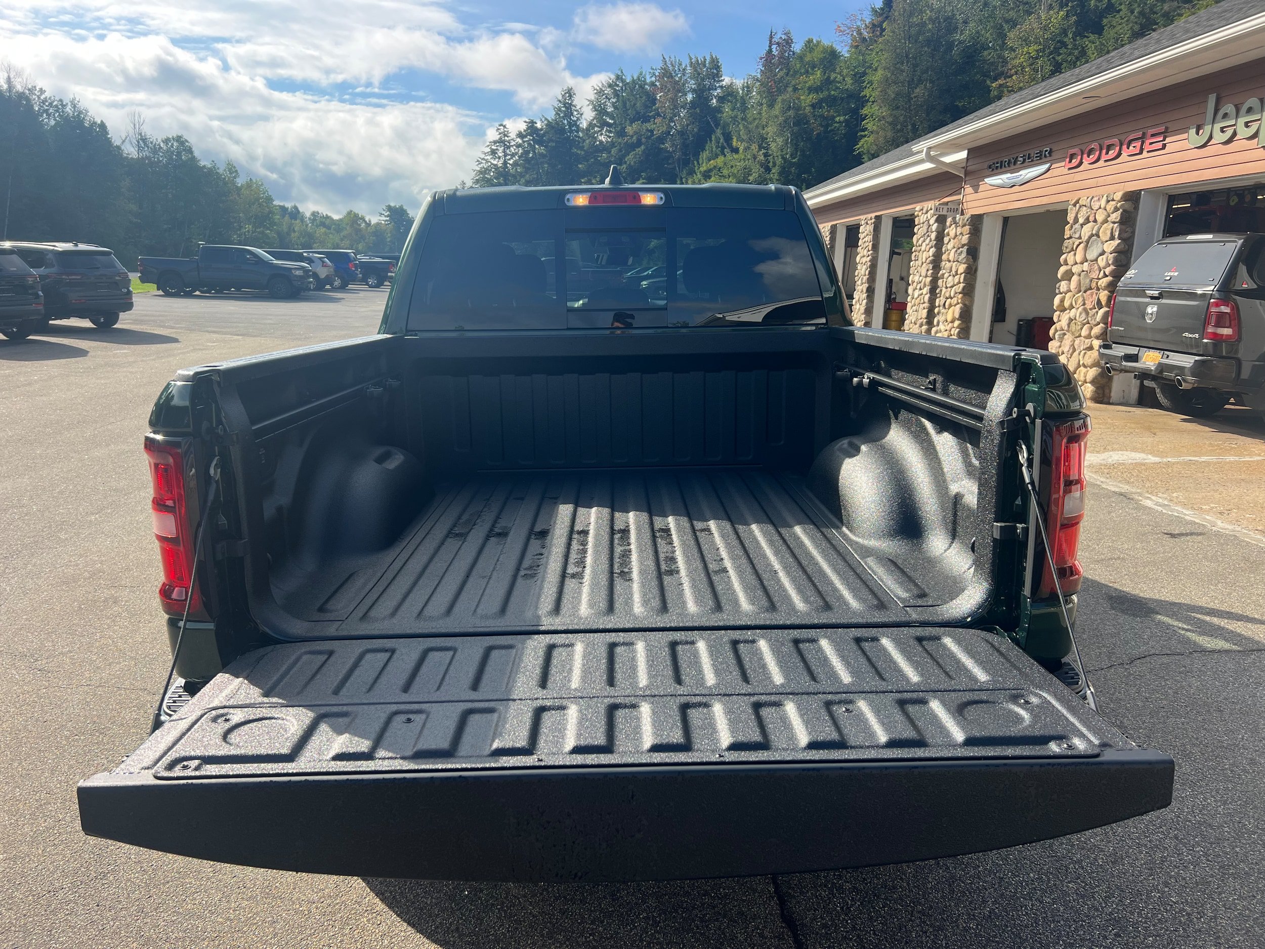 New 2026 RAM 1500 Express AWD/4WD image 20