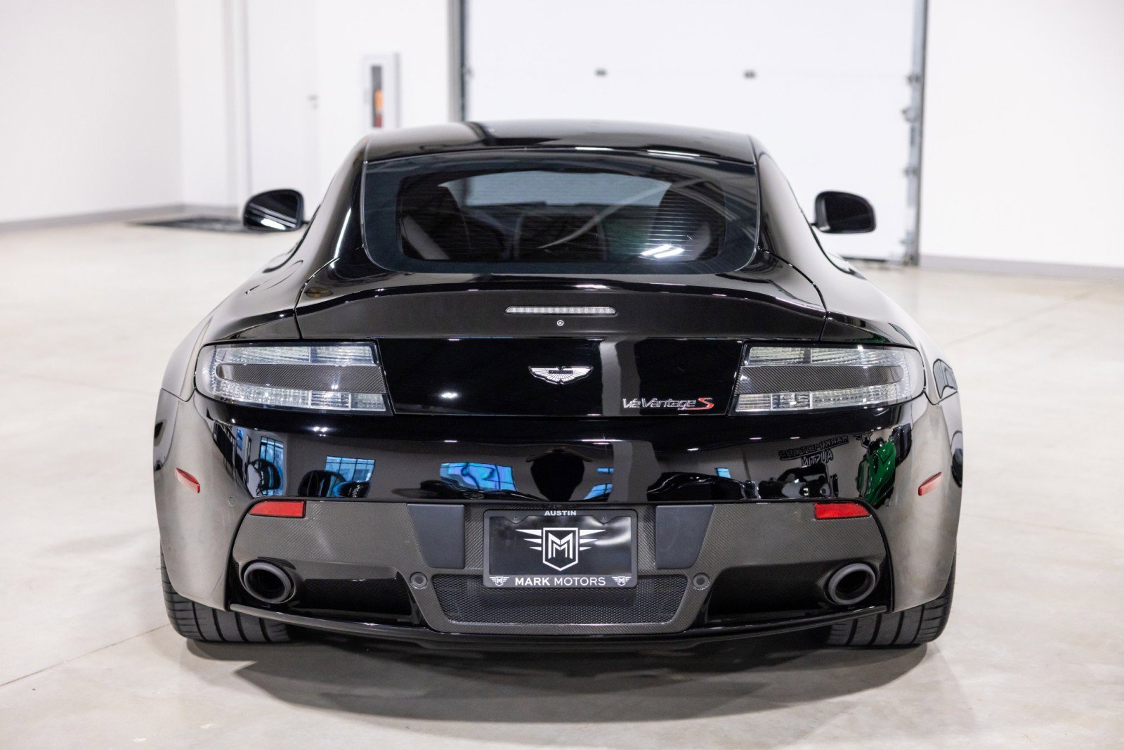 Used 2016 Aston Martin V12 Vantage S image 8