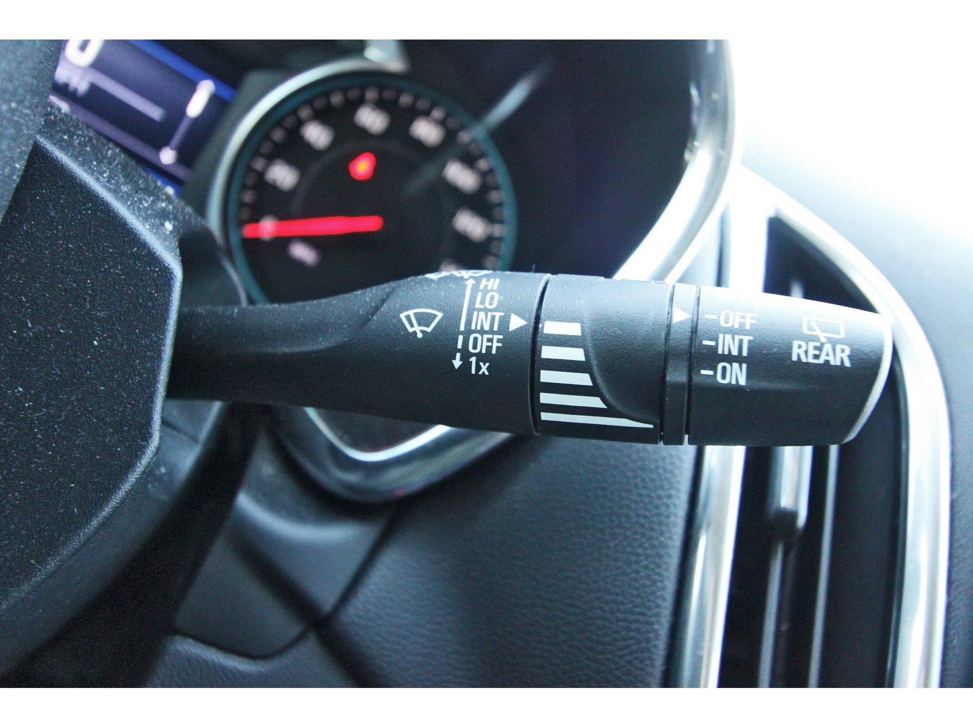 Used 2020 Chevrolet Equinox LT image 20