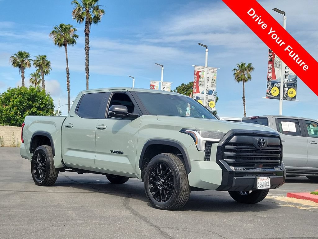 Used 2025 Toyota Tundra Limited AWD/4WD image 40