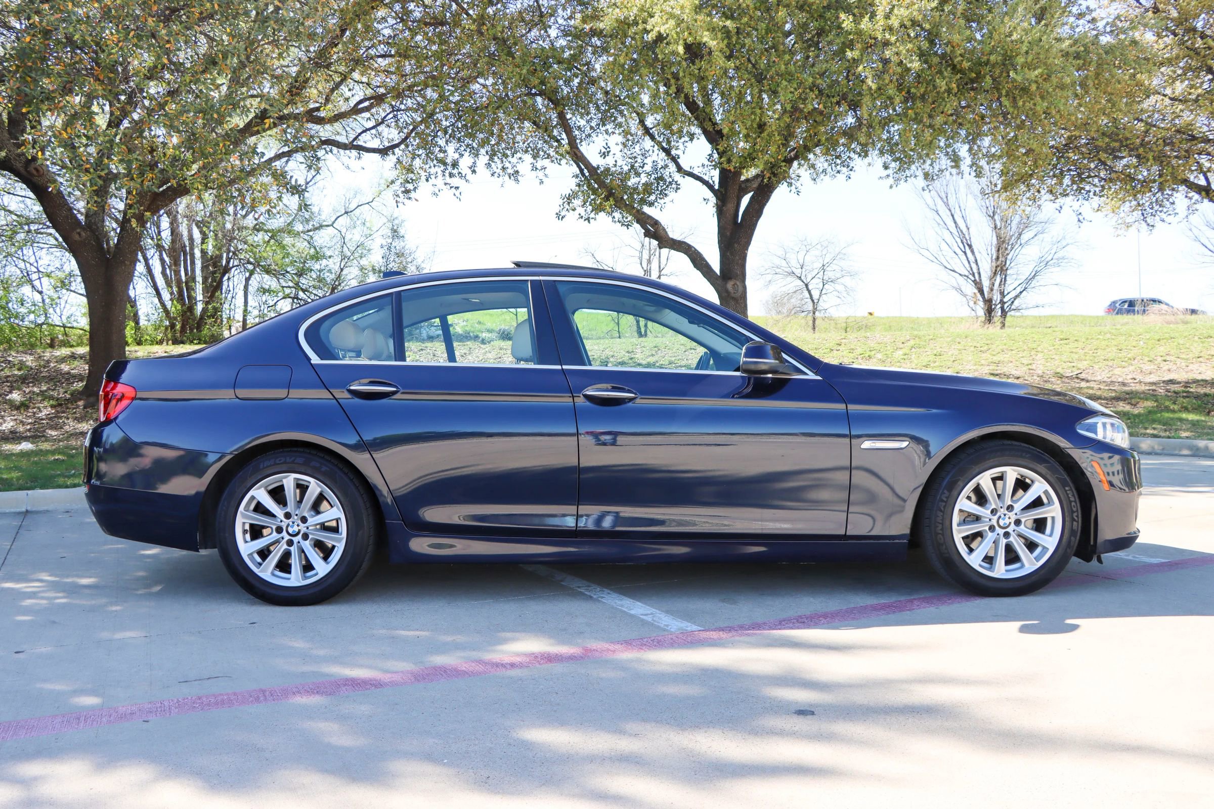 Used 2016 BMW 528i Sedan image 8