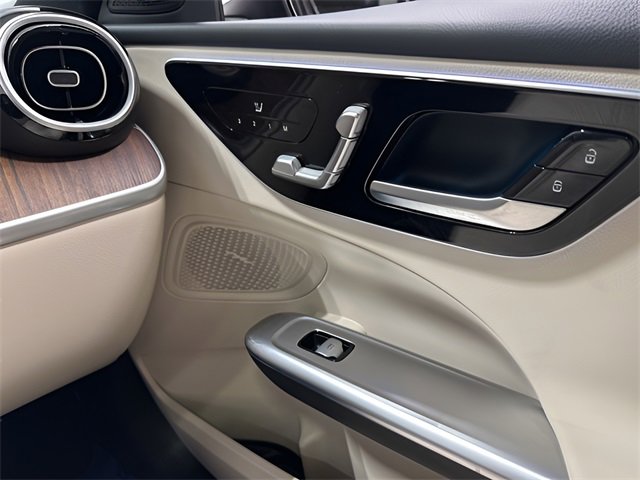 Used 2025 Mercedes-Benz C 300 C 300 image 32