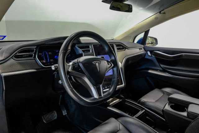 Used 2016 Tesla Model X 90D AWD/4WD image 4