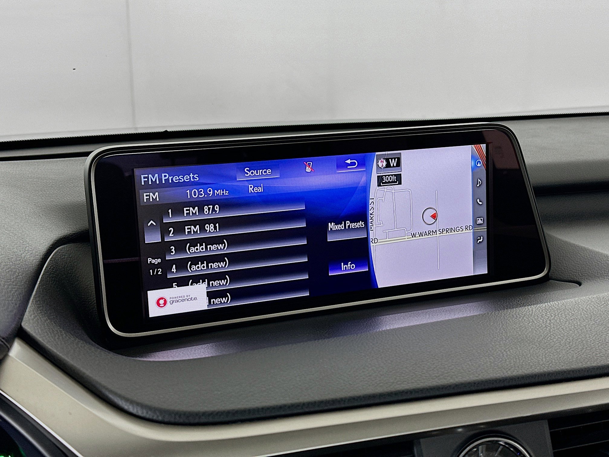 Used 2016 Lexus RX 450h AWD w/ Cold Weather Package image 21