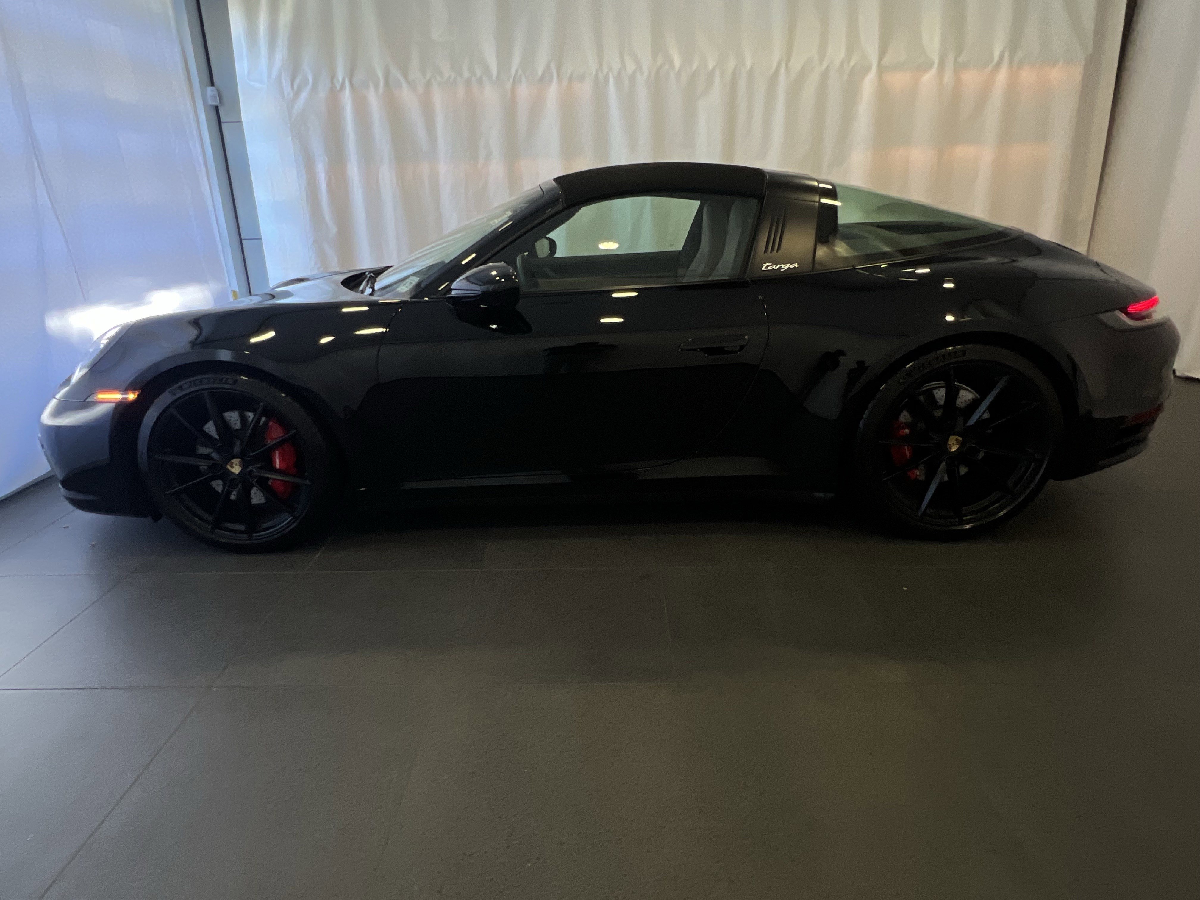 Certified 2024 Porsche 911 Targa 4S image 2