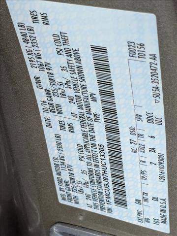 Used 2017 Ford Escape Titanium image 24