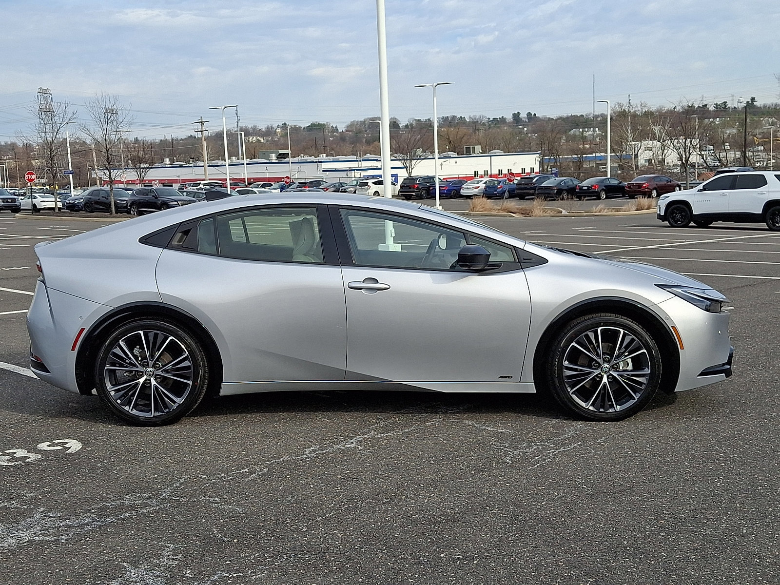 Used 2025 Toyota Prius Limited w/ Limited Premium Package AWD/4WD image 7