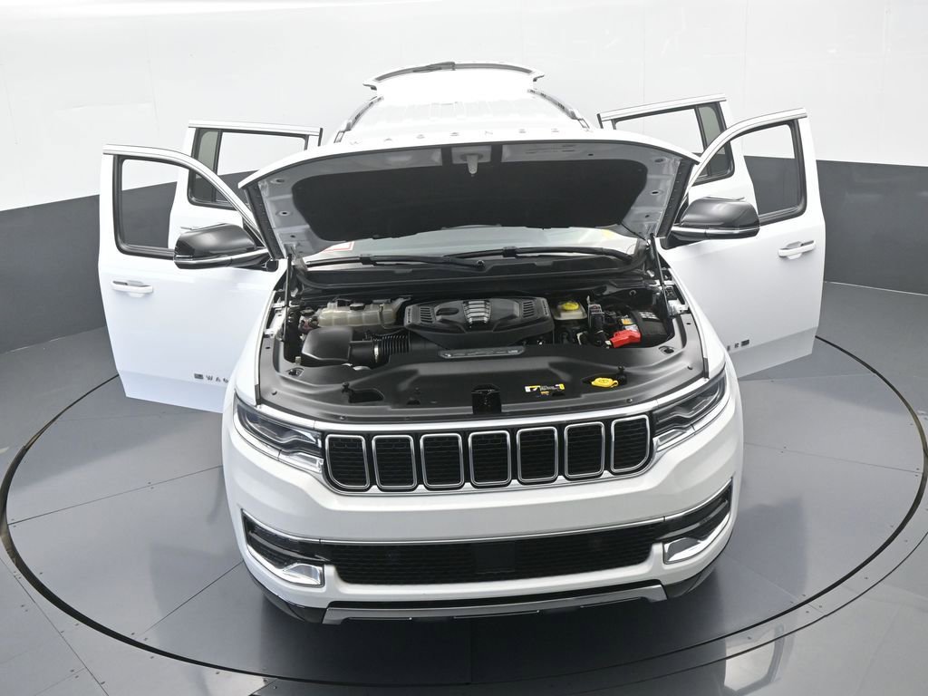 Used 2023 Jeep Wagoneer Series III w/ Preferred Equipment Group image 74
