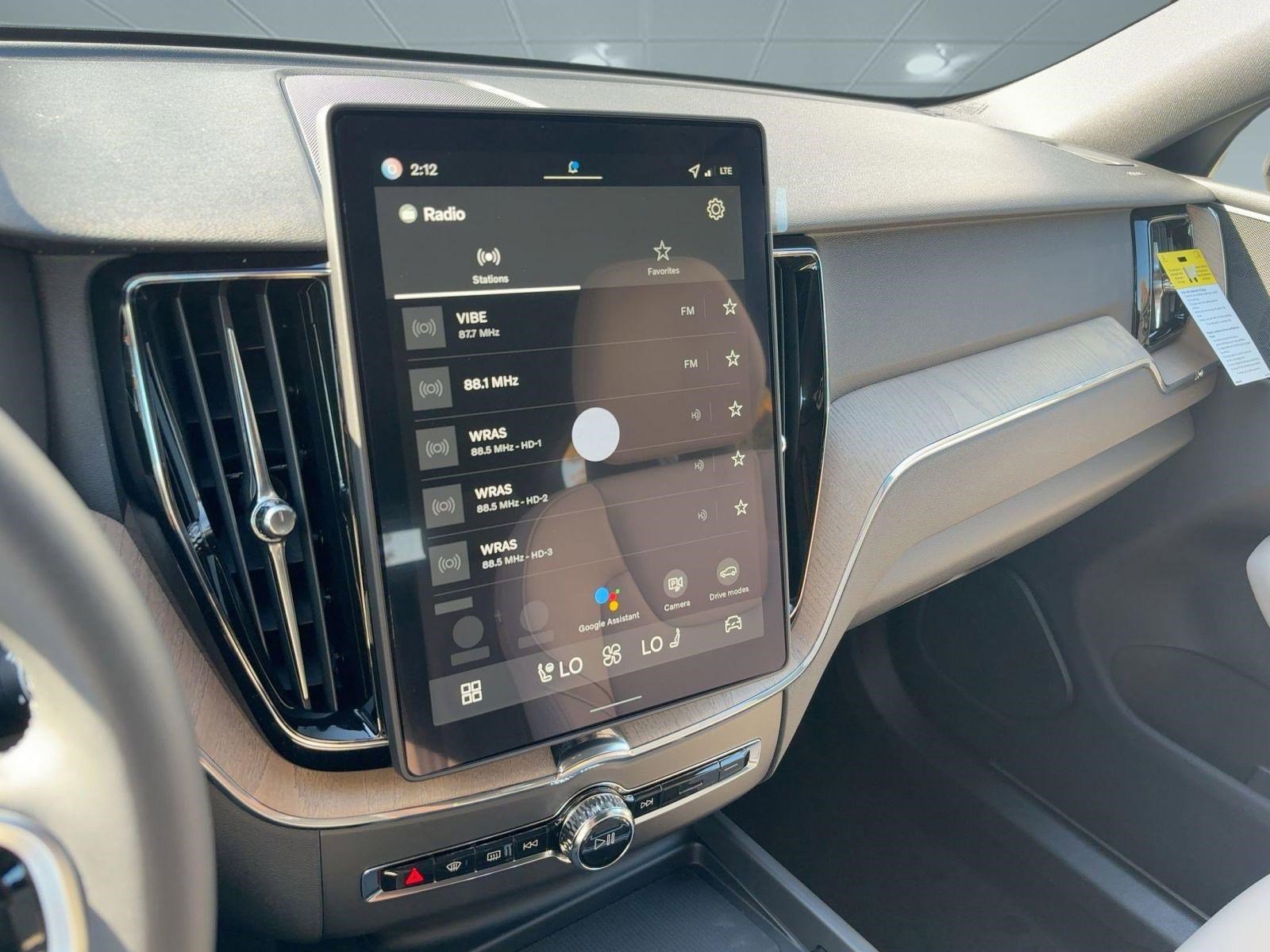 New 2026 Volvo XC60 B5 Plus w/ Climate Package image 24