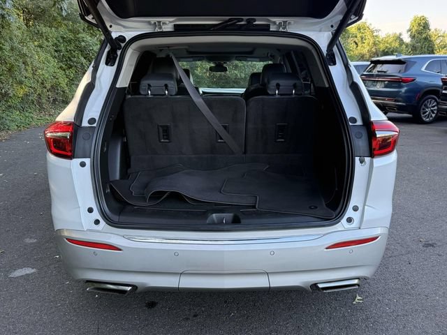 Certified 2020 Buick Enclave Premium w/ Sun and Sites Package FWD image 11