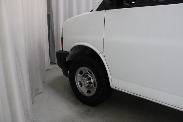 Used 2022 Chevrolet Express 2500 w/ Driver Convenience Package RWD image 27